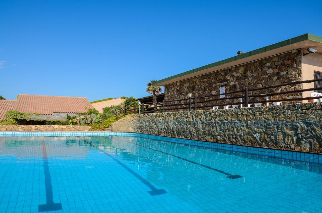 Residence Porto Mannu Palau Exterior foto